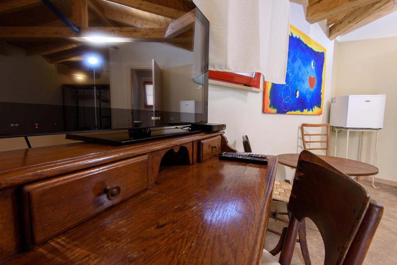 Camere Vecchia Fonte Campiglia Marittima Eksteriør bilde